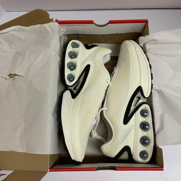 Nike Air Max DN Sail Black DV3337 100 Size 11.5 Men White Low Top Sneaker Rare main image 4